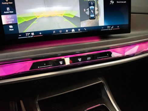 Certified 2023 BMW 760i xDrive AWD/4WD image 18