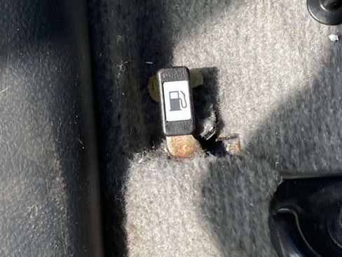 Used 2012 Toyota RAV4 FWD image 13