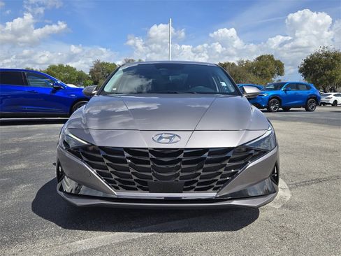 Certified 2023 Hyundai Elantra Limited image 4