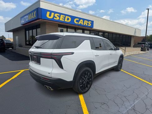 Used 2024 Chevrolet Traverse LT w/ Midnight/Sport Edition AWD/4WD image 5