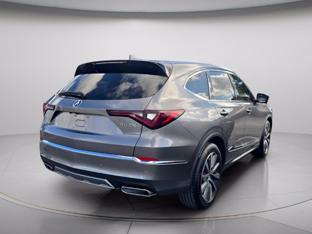 Used 2025 Acura MDX w/ Technology Package FWD image 5
