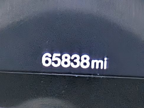 Used 2018 Jeep Compass Latitude image 16