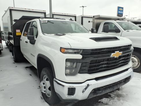 New 2026 Chevrolet Silverado 3500 W/T w/ WT Convenience Package image 3