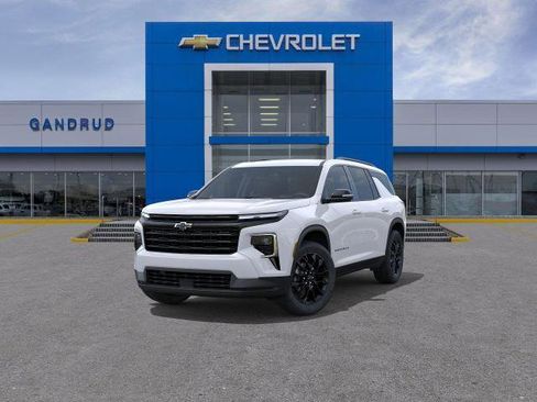 New 2026 Chevrolet Traverse LT image 32