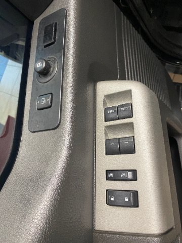 Used 2013 Ford F250 Lariat w/ Chrome Pkg RWD image 16