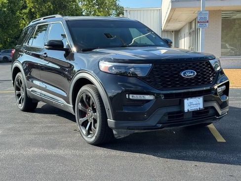 Used 2023 Ford Explorer ST w/ Equipment Group 401A AWD/4WD image 2