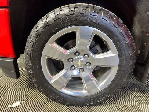 Used 2017 Chevrolet Silverado 1500 LT w/ All Star Edition AWD/4WD image 32