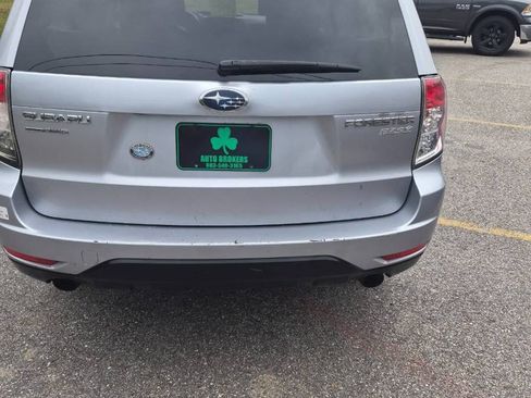 Used 2013 Subaru Forester 2.5X Limited AWD/4WD image 4