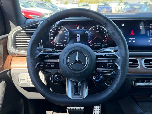 New 2026 Mercedes-Benz GLS 63 AMG 4MATIC image 19