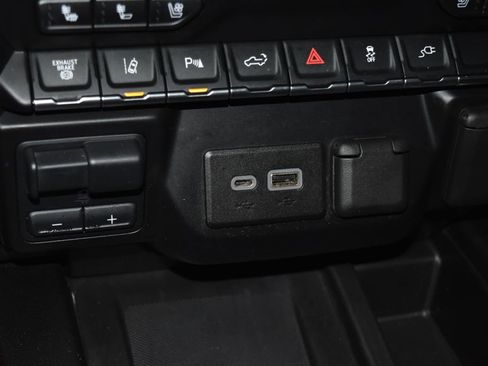 Used 2022 GMC Sierra 2500 Denali image 14