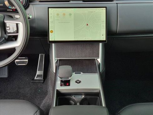 New 2026 Land Rover Range Rover SE AWD/4WD image 11