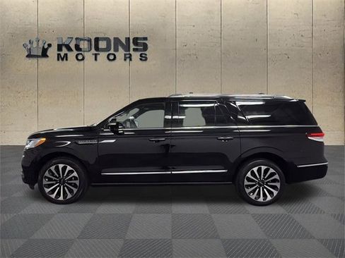 Used 2023 Lincoln Navigator L Reserve image 4