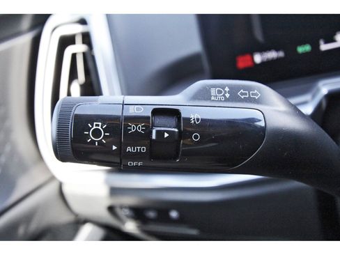 Used 2025 Kia Sorento SX FWD image 22