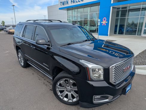 Used 2016 GMC Yukon Denali image 4