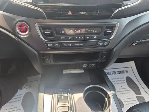Used 2023 Honda Passport EX-L image 17