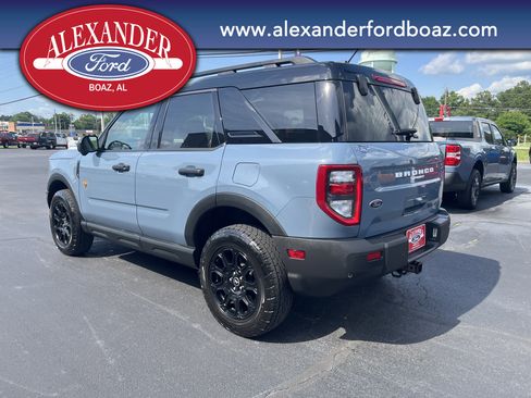 Used 2025 Ford Bronco Sport Badlands AWD/4WD image 4