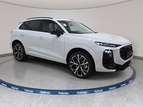 New 2026 Audi Q3 quattro 2.0T image 4