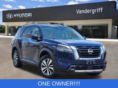 Used 2023 Nissan Pathfinder SL