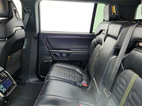 Used 2024 Rivian R1S Adventure image 33