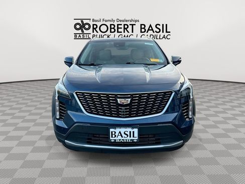 Used 2021 Cadillac XT4 Premium Luxury AWD/4WD image 3