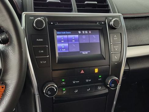 Used 2017 Toyota Camry SE FWD image 28