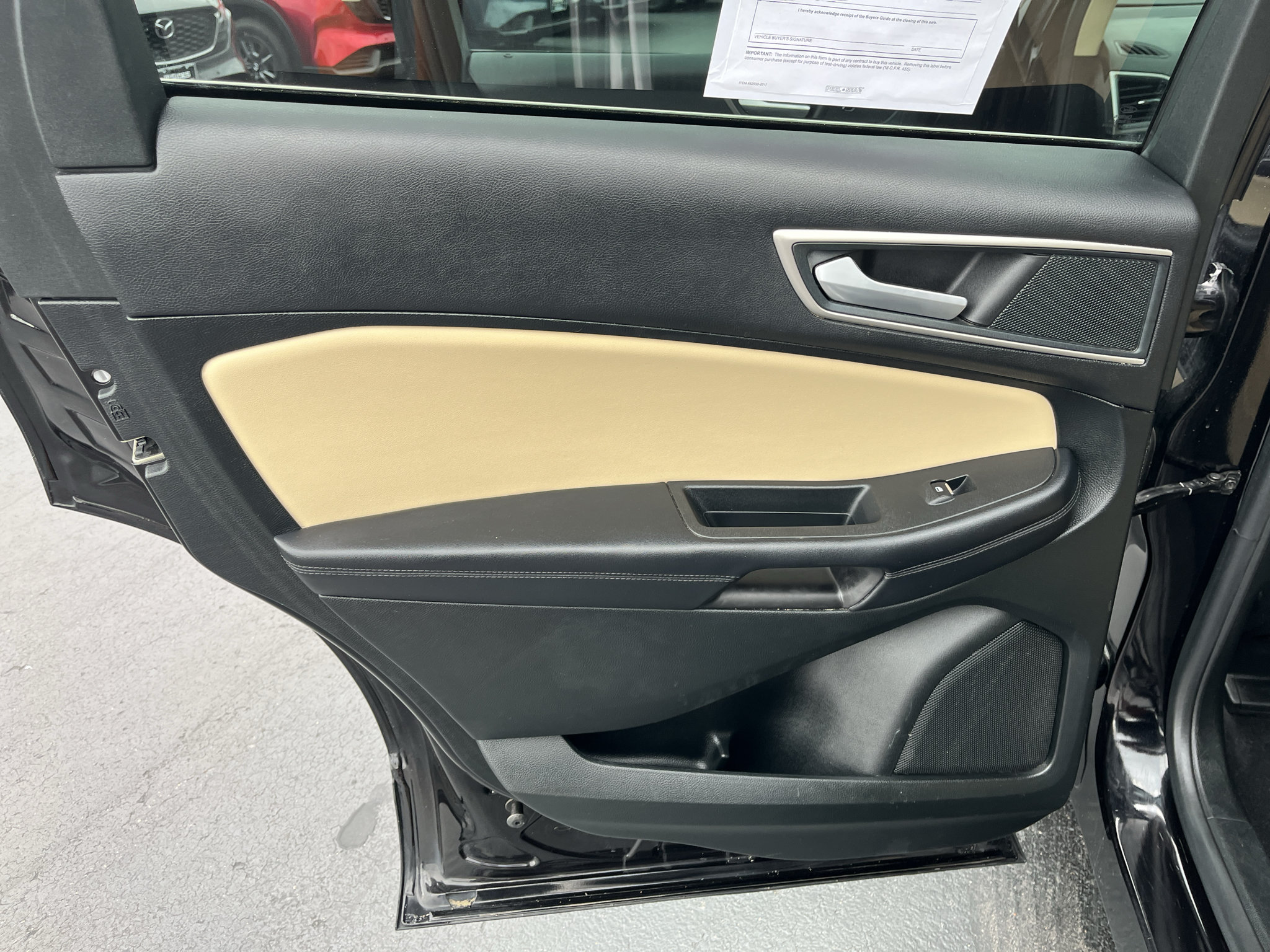Used 2024 Ford Edge SEL AWD/4WD image 34