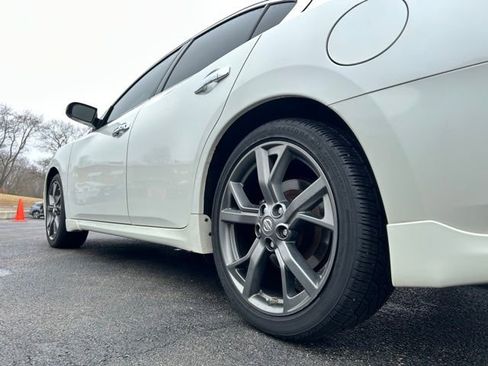 Used 2014 Nissan Maxima 3.5 SV w/ Sport Package image 5