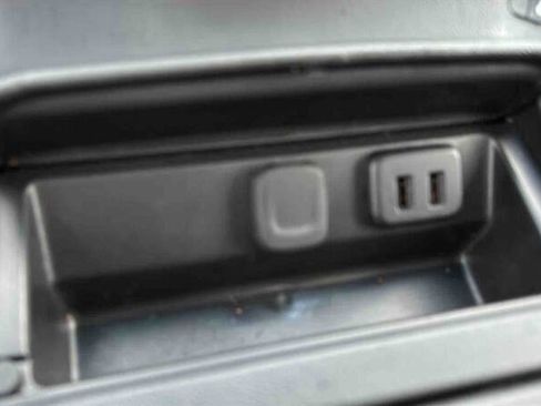 Used 2019 Chevrolet Suburban Premier image 35