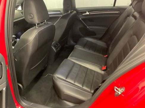Used 2016 Volkswagen Golf R 4-Door AWD/4WD image 36
