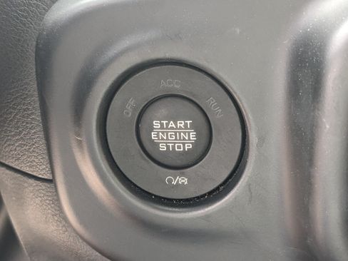 Used 2022 Jeep Wrangler Unlimited Sport AWD/4WD image 25