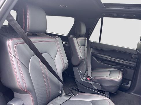 Used 2024 Ford Expedition Max Limited image 30