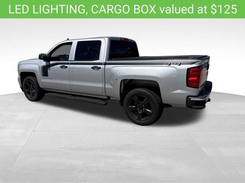 Used 2018 Chevrolet Silverado 1500 Custom w/ Custom Value Package AWD/4WD image 8