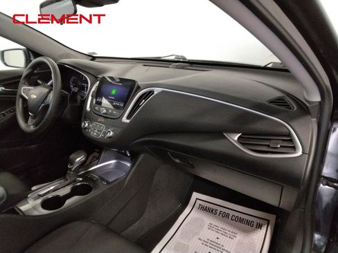 Used 2024 Chevrolet Malibu LT image 43