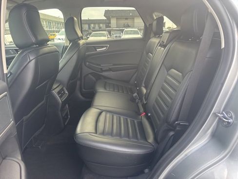 Used 2024 Ford Edge SEL image 19