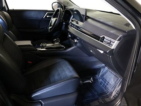 Used 2025 Mitsubishi Outlander SE FWD image 36