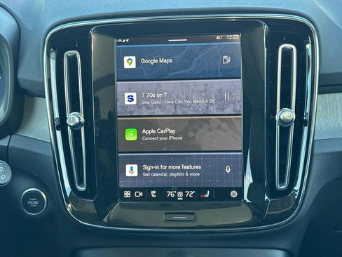 Used 2025 Volvo XC40 B5 Core w/ Protection Package Premier image 13