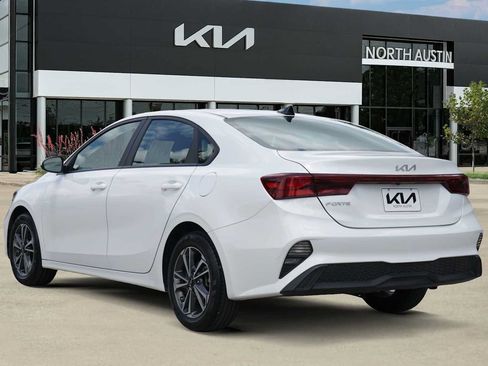 Certified 2024 Kia Forte LXS FWD image 4