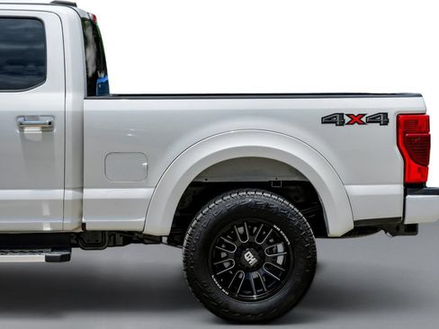 Used 2022 Ford F250 Lariat w/ Lariat Ultimate Package AWD/4WD image 12