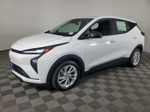 New 2027 Chevrolet Bolt LT FWD image 8
