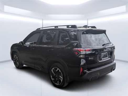 Certified 2025 Subaru Forester Limited w/ Popular Package #2 image 5