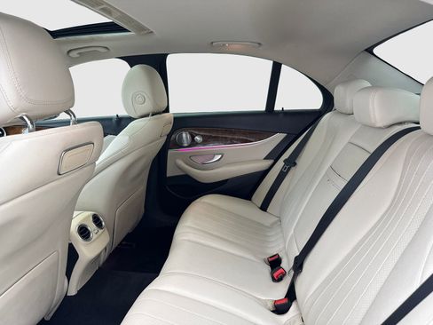 Used 2018 Mercedes-Benz E 300 w/ Premium 1 Package image 38