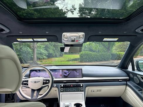 Certified 2026 Genesis GV80 3.5T Prestige AWD/4WD image 23