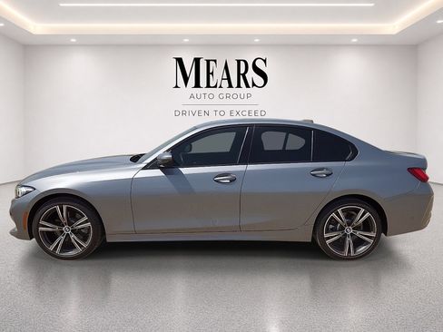 Used 2023 BMW 330i xDrive Sedan w/ Premium Package AWD/4WD image 2
