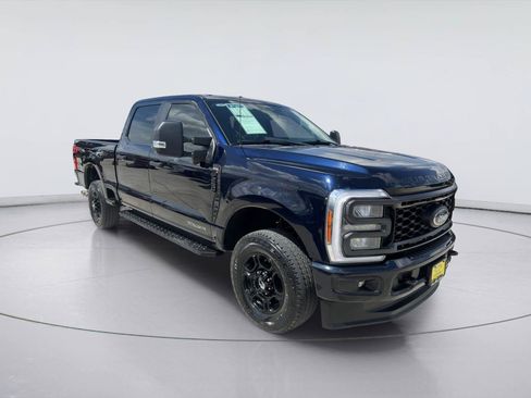 Used 2023 Ford F250 XL w/ STX Appearance Package AWD/4WD image 1