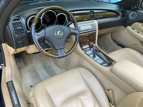 Used 2008 Lexus SC 430 Convertible RWD image 18