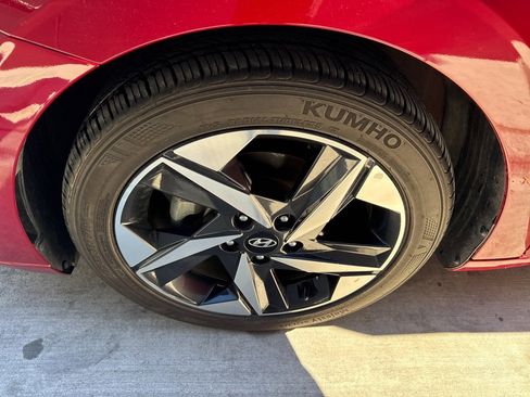 Used 2023 Hyundai Elantra SEL w/ Convenience Package image 22