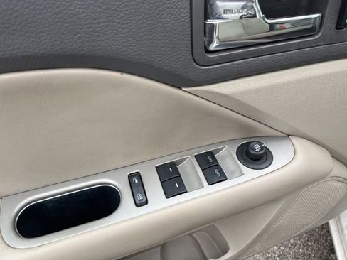 Used 2012 Ford Fusion SEL image 13