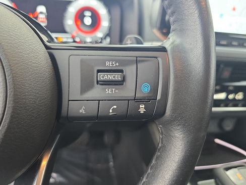 Certified 2023 Nissan Rogue Platinum w/ Platinum Premium Package AWD/4WD image 18