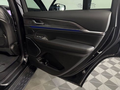 Used 2025 Jeep Grand Cherokee L Overland w/ Trailer Tow Package image 30