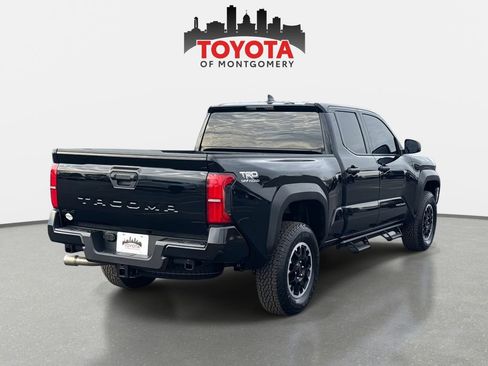 Used 2025 Toyota Tacoma TRD Off-Road image 3